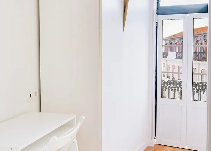 - Bairro Alto Centro Histórico * Lisboa