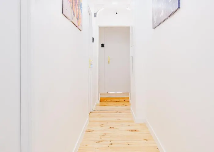 - Bairro Alto Centro Histórico * Lisboa