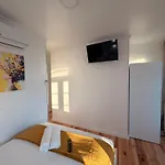 - Bairro Alto Centro Historico Rum i privatbostad *